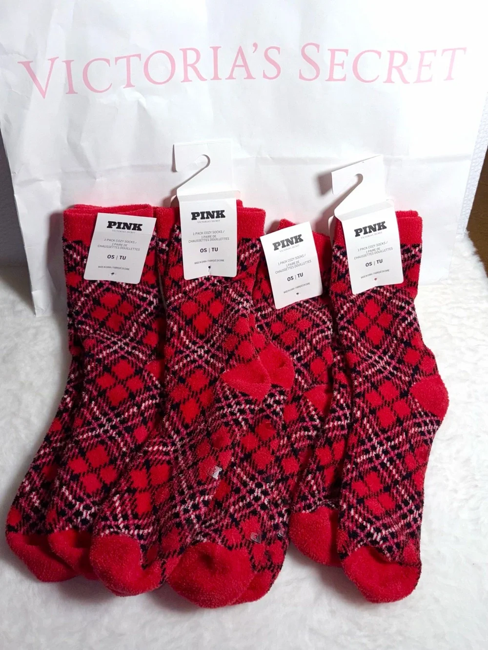 PINK Victoria’s Secret - Cozy Plaid Winter Christmas Socks 🎄❤️ 🎁❄️✨